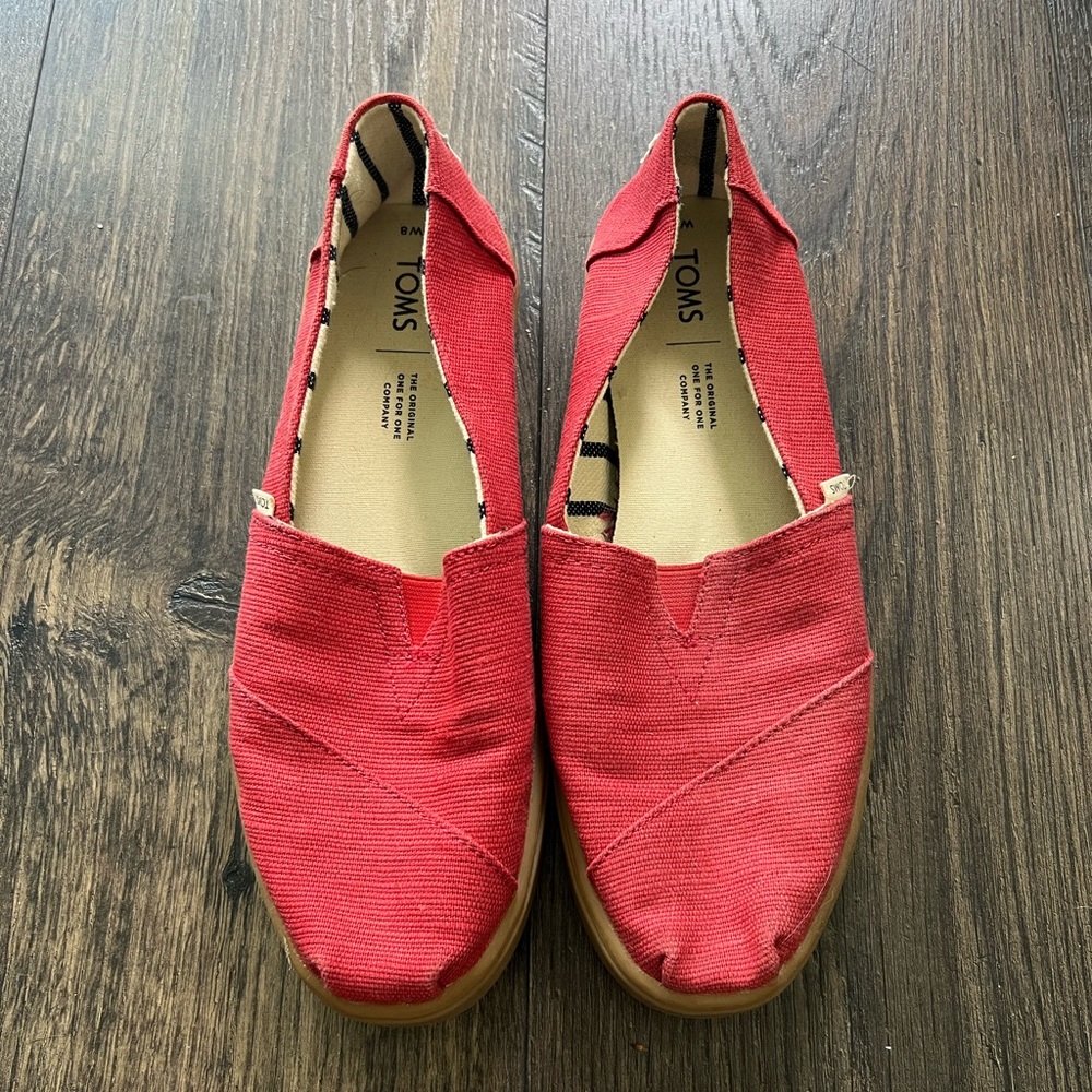 Tom’s Women’s Alpargata size 8